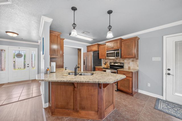 203 Creek View Drive, Austin, AR 72007