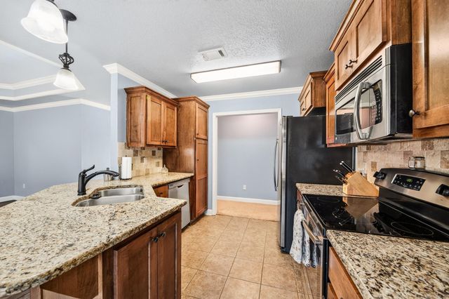 203 Creek View Drive, Austin, AR 72007