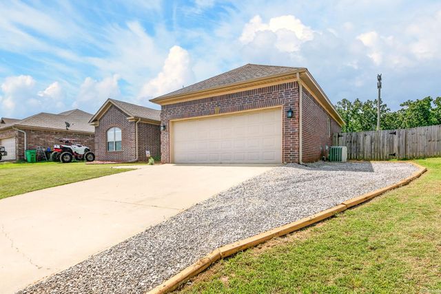 203 Creek View Drive, Austin, AR 72007
