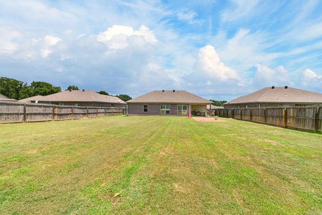 203 Creek View Drive, Austin, AR 72007