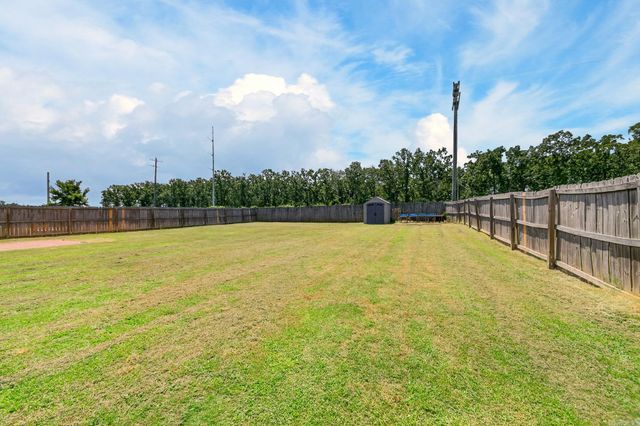 203 Creek View Drive, Austin, AR 72007