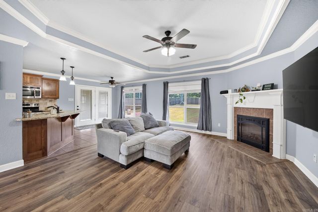 203 Creek View Drive, Austin, AR 72007