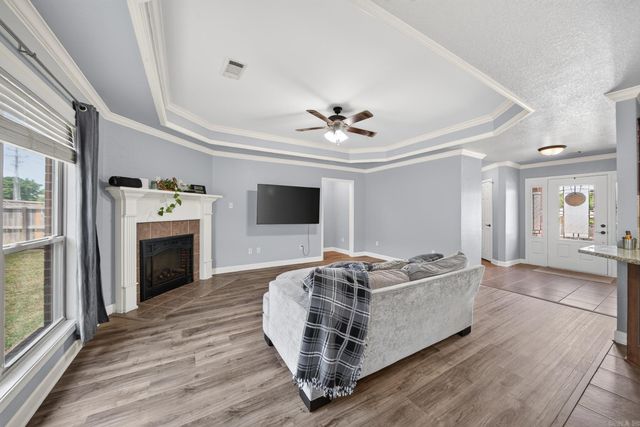 203 Creek View Drive, Austin, AR 72007
