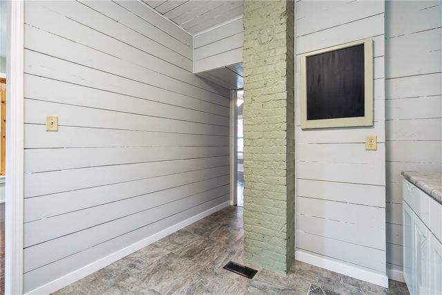 1431 5th Avenue SE, Cedar Rapids, IA 52403