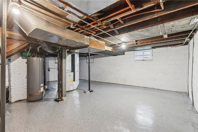 1431 5th Avenue SE, Cedar Rapids, IA 52403