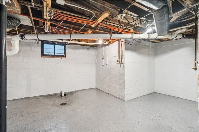 1431 5th Avenue SE, Cedar Rapids, IA 52403