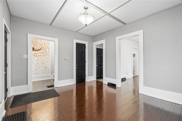 1431 5th Avenue SE, Cedar Rapids, IA 52403