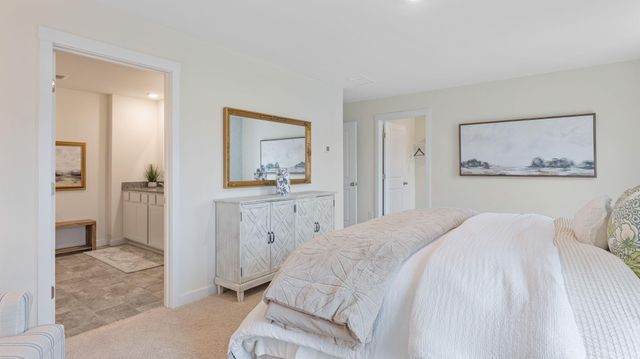 7988 Watercolour Lane, Ooltewah, TN 37363