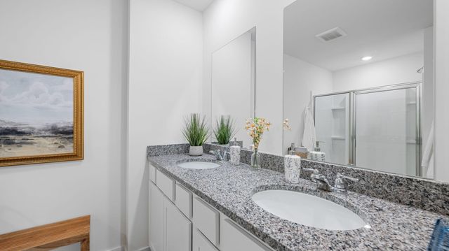 7988 Watercolour Lane, Ooltewah, TN 37363