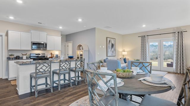 7988 Watercolour Lane, Ooltewah, TN 37363