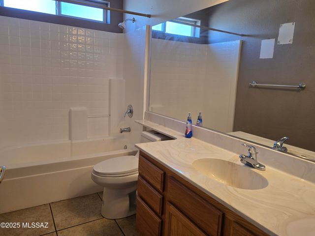 924 E Saguaro Drive, Pearce, AZ 85625