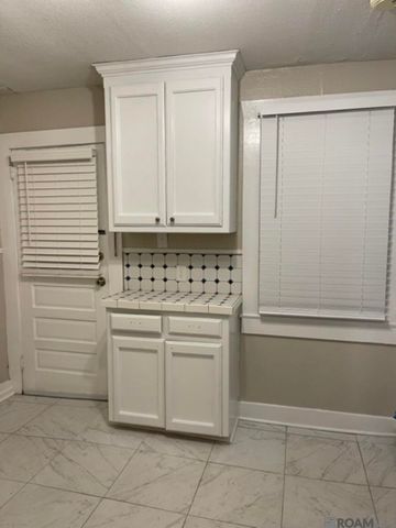 4557 Mimosa Ave, Baton Rouge, LA 70808