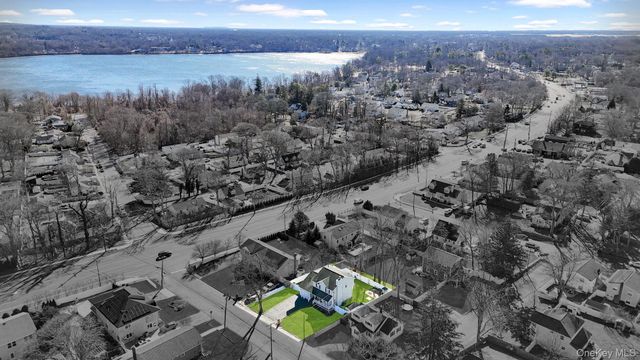 346 Victory Drive, Lake Ronkonkoma, NY 11779