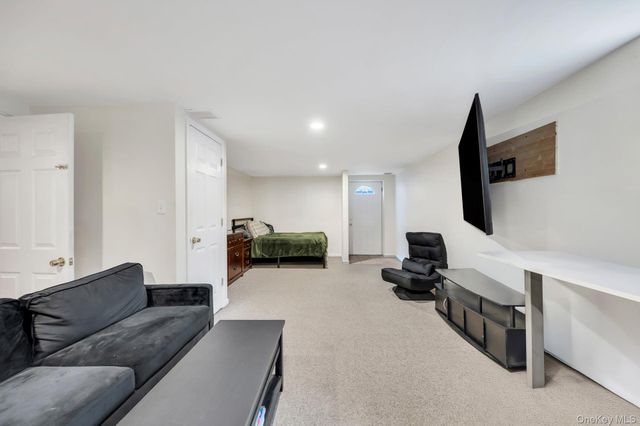 346 Victory Drive, Lake Ronkonkoma, NY 11779