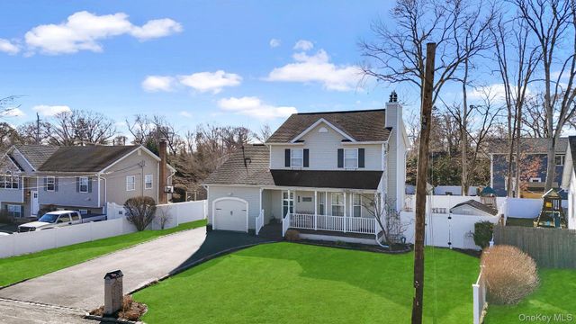 346 Victory Drive, Lake Ronkonkoma, NY 11779
