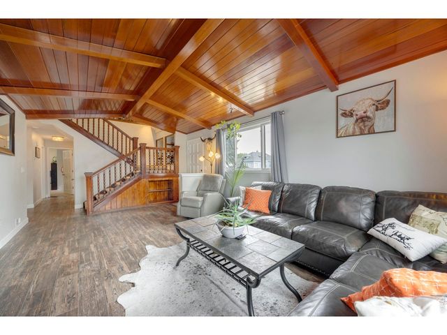 201 E 4th Ave, Severance, CO 80546