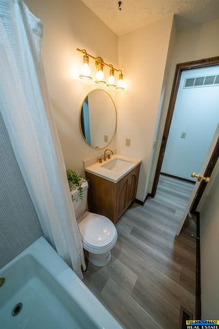 3440 N 73 Street, Lincoln, NE 68507