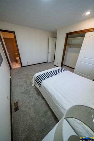 3440 N 73 Street, Lincoln, NE 68507