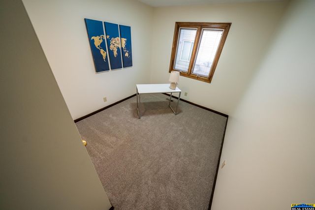 3440 N 73 Street, Lincoln, NE 68507