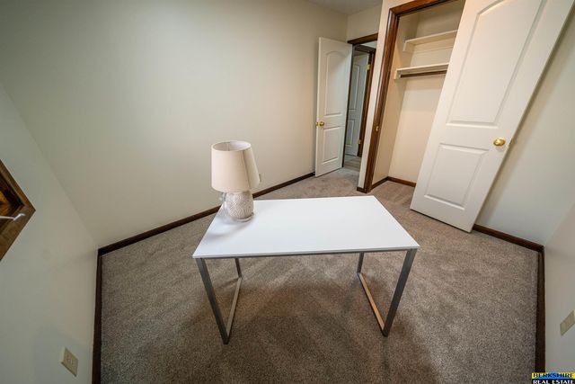 3440 N 73 Street, Lincoln, NE 68507