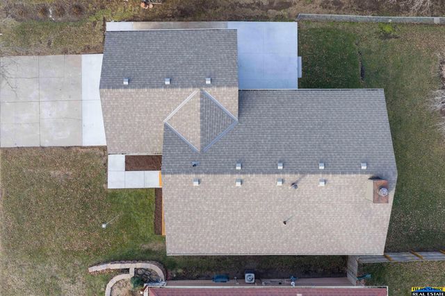 3440 N 73 Street, Lincoln, NE 68507