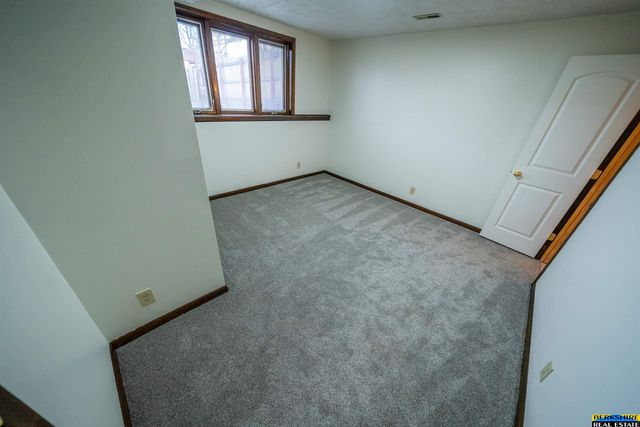 3440 N 73 Street, Lincoln, NE 68507