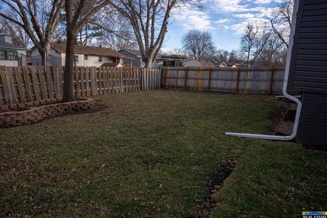3440 N 73 Street, Lincoln, NE 68507