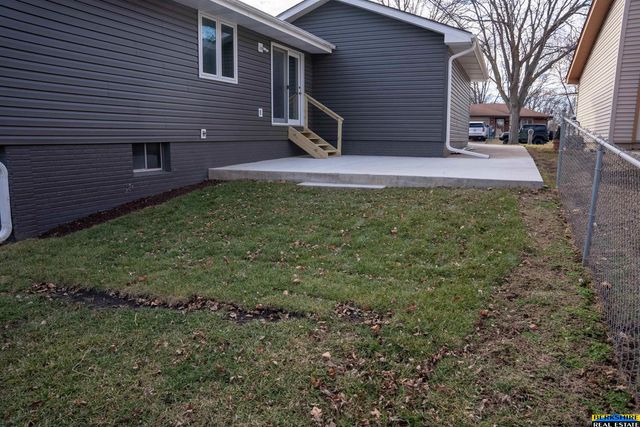 3440 N 73 Street, Lincoln, NE 68507