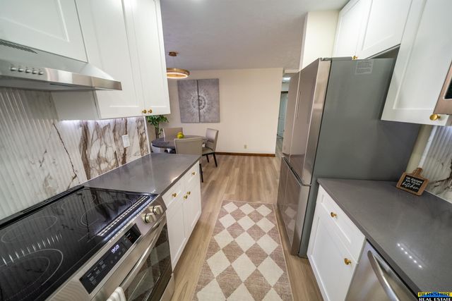 3440 N 73 Street, Lincoln, NE 68507