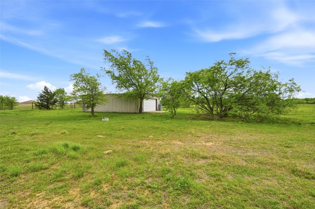 656 SE Loop, Denison, TX 75020
