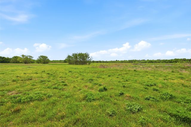 656 SE Loop, Denison, TX 75020