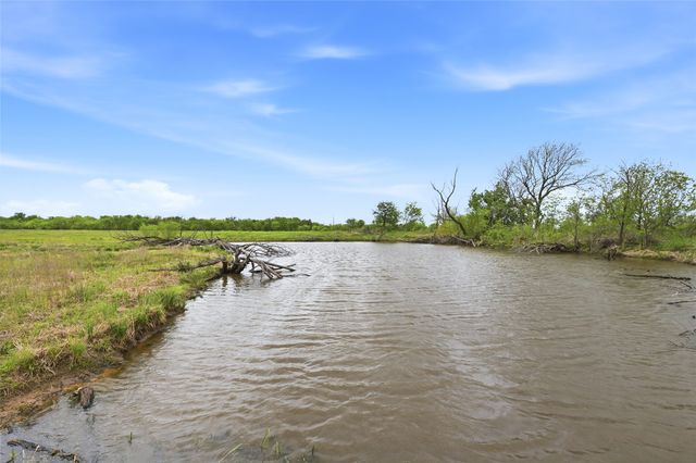 656 SE Loop, Denison, TX 75020