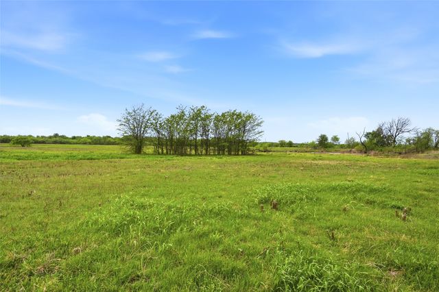 656 SE Loop, Denison, TX 75020