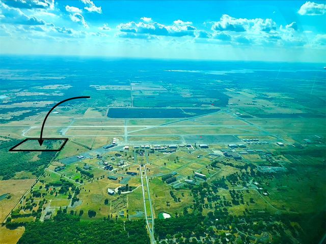 656 SE Loop, Denison, TX 75020