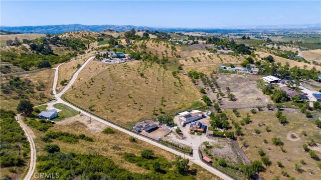 3890 Hillcrest, Templeton, CA 93465