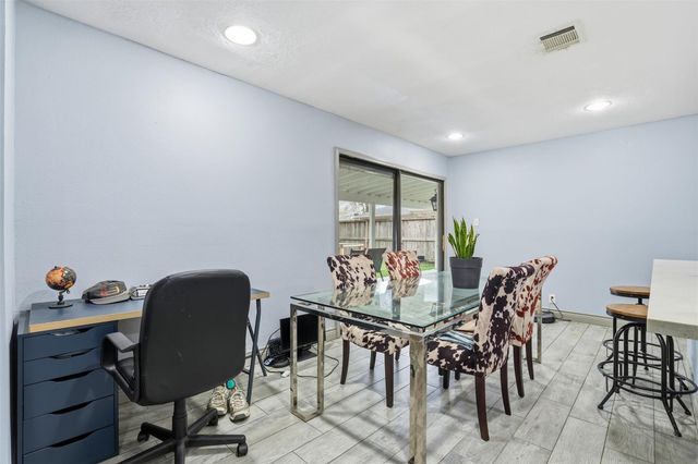 6023 Pineshade Lane, Houston, TX 77008