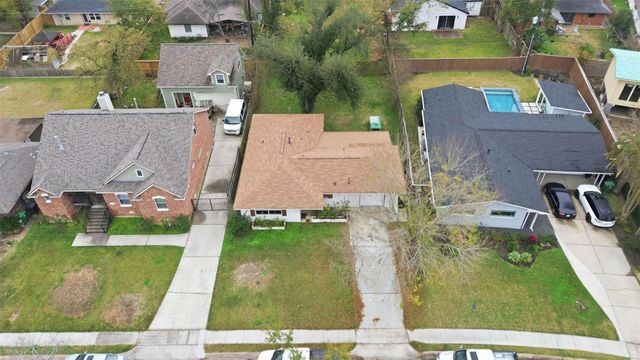 6023 Pineshade Lane, Houston, TX 77008