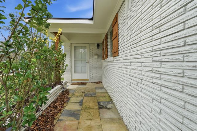 6023 Pineshade Lane, Houston, TX 77008