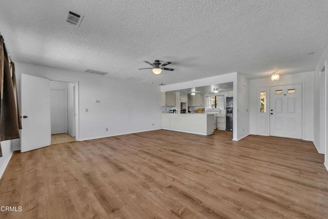 13205 E Ave W11, Pearblossom, CA 93553