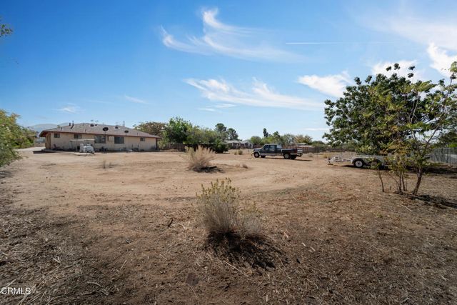 13205 E Ave W11, Pearblossom, CA 93553