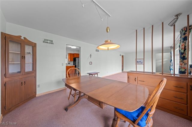 221 Briar Avenue NE, North Canton, OH 44720