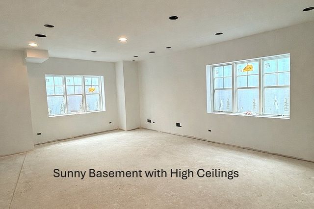 1933 Washington Avenue, Wilmette, IL 60091