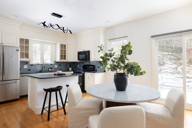 34 Chestnut Terrace, Newton, MA 02459