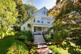 34 Chestnut Terrace, Newton, MA 02459