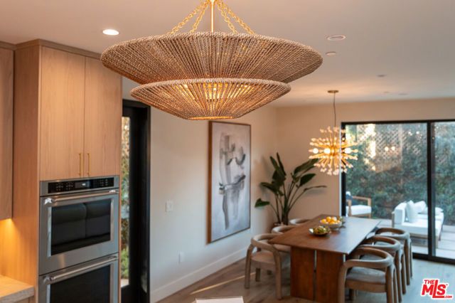 1008 Oakwood Avenue, Venice (los Angeles), CA 90291