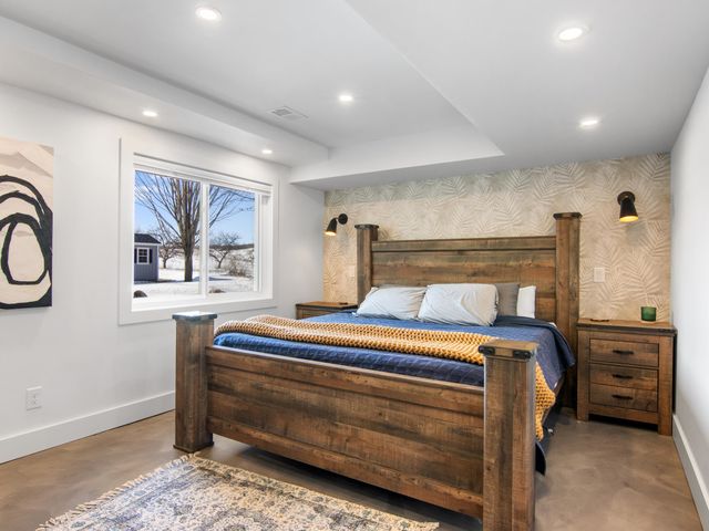 3836 Old Mission Road, Traverse City, MI 49686