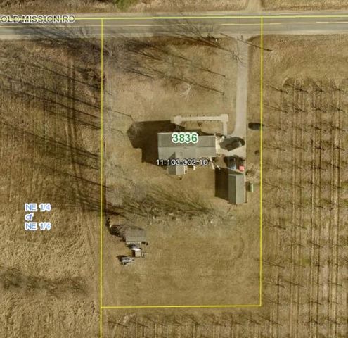 3836 Old Mission Road, Traverse City, MI 49686