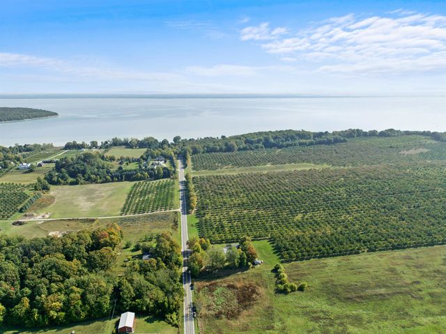 3836 Old Mission Road, Traverse City, MI 49686