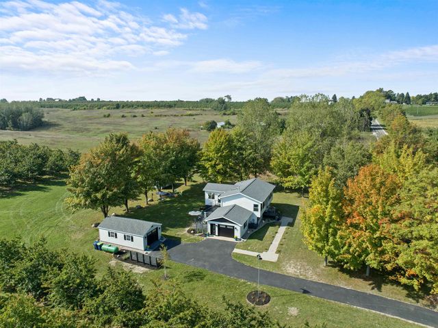 3836 Old Mission Road, Traverse City, MI 49686