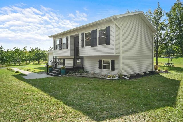 3836 Old Mission Road, Traverse City, MI 49686